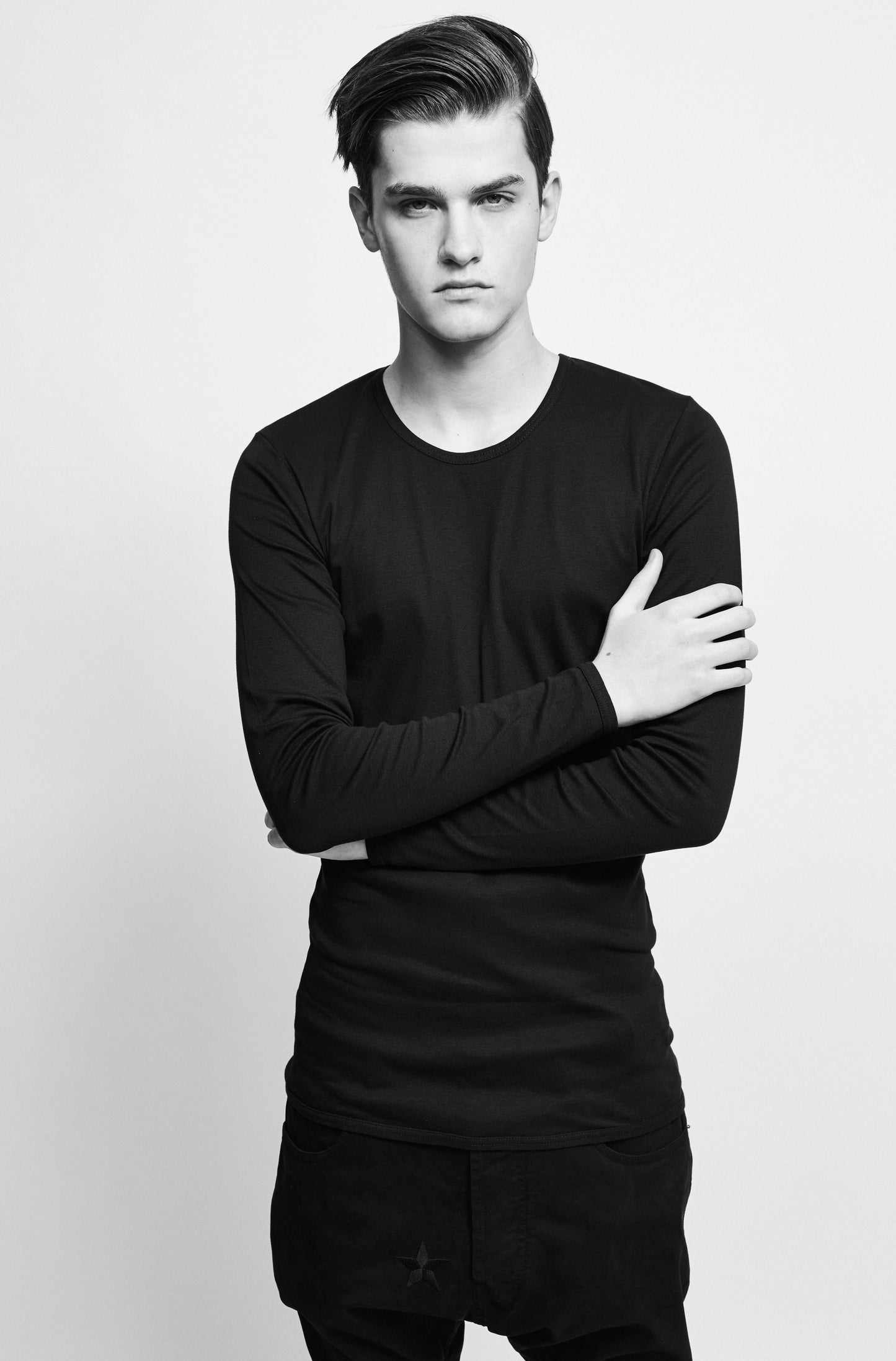 long sleeved t-shirt front